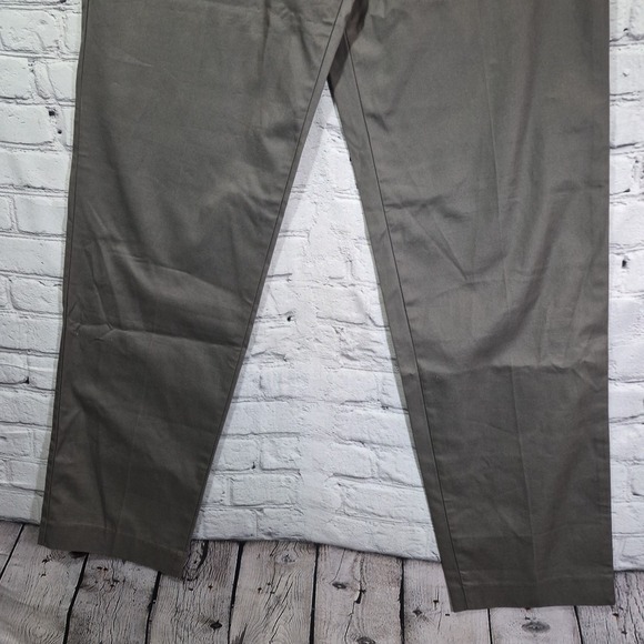 GAP CLASSIC STRAIGHT FIT KHAKIS CHINO MEN SIZE 36X36 Gray NWT - Picture 4 of 13
